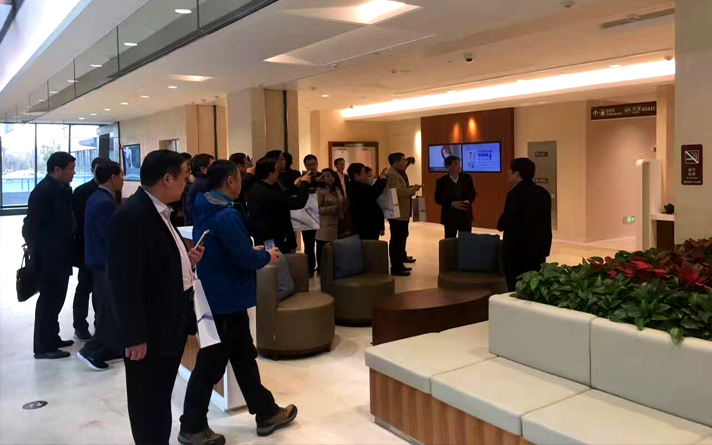 抑菌木門綠色環(huán)保，打造現(xiàn)代健康生活環(huán)境