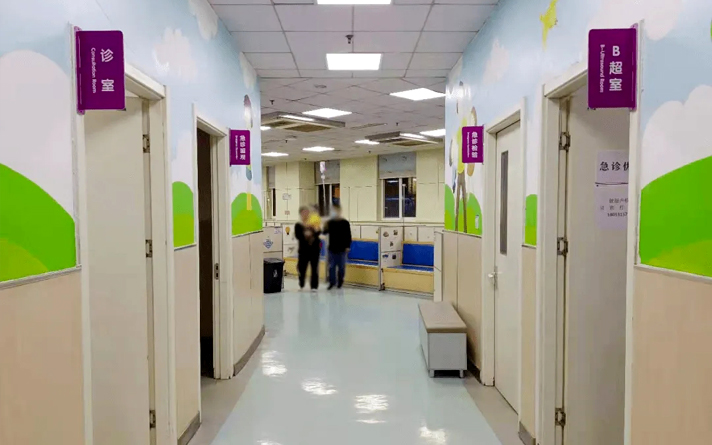 凈化車間、無(wú)菌實(shí)驗(yàn)室門使用PVC塑膠地面有哪些優(yōu)點(diǎn)？