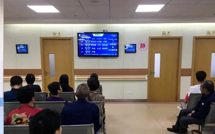 木質醫(yī)用門如何選擇合適的款式和材料
